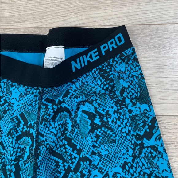 Nike Pro Cool Blue Snakeskin 11" Bike Shorts - Picture 5 of 13